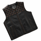 Detailaufnahme der beiden Außentaschen der Iron Brotherhood Weste, beide mit YKK Metall-Reißverschluss, praktische Aufteilung für Biker.