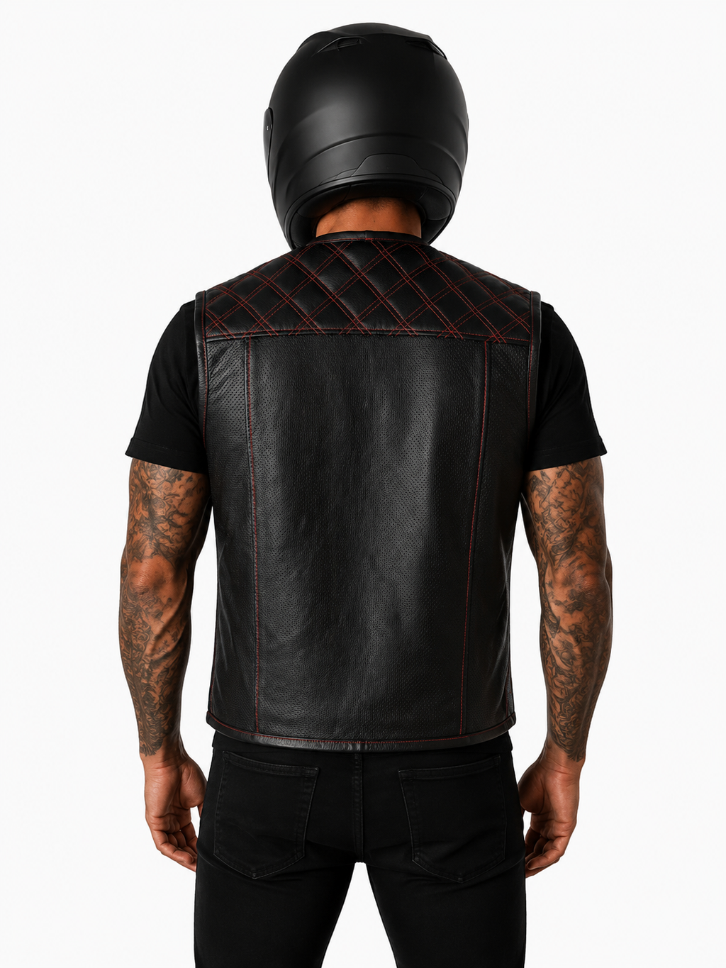 Rückansicht der Iron Brotherhood Lederweste, große Rückenfläche ohne Mittelnaht, schwarze Weste mit roten Nähten, ideal für Patches