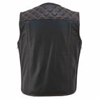 Rückansicht der Iron Brotherhood Lederweste, große Rückenfläche ohne Mittelnaht, schwarze Weste mit orangefarbener Ziernaht, ideal für Patches