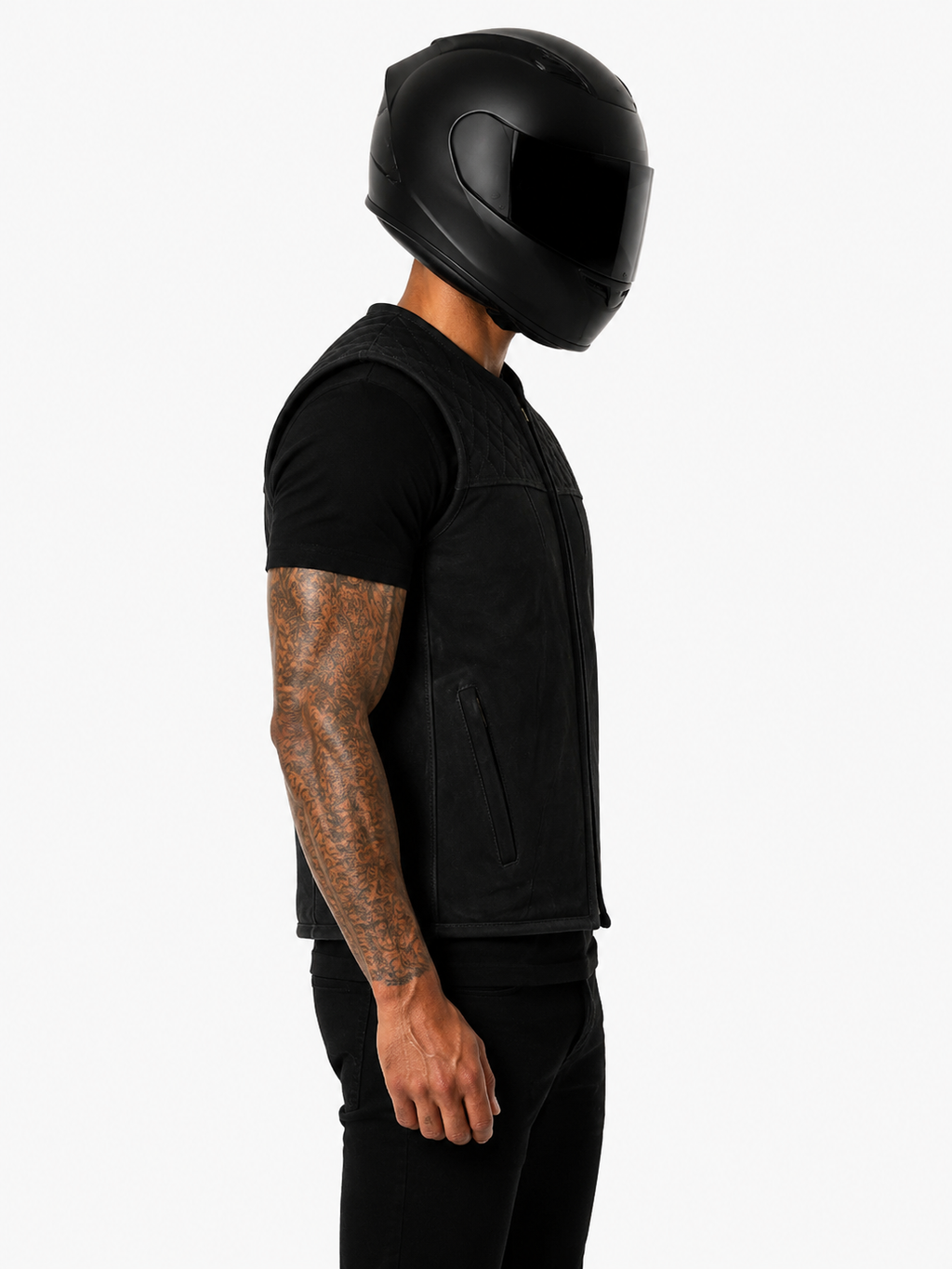 Seitliche Ansicht der Iron Brotherhood Wild Leather Weste mit verstellbaren Metallreißverschlüssen